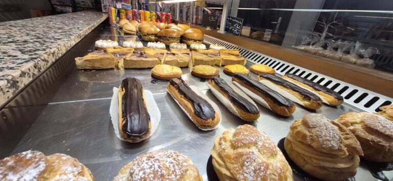 Eclairs chocolat vitrine
